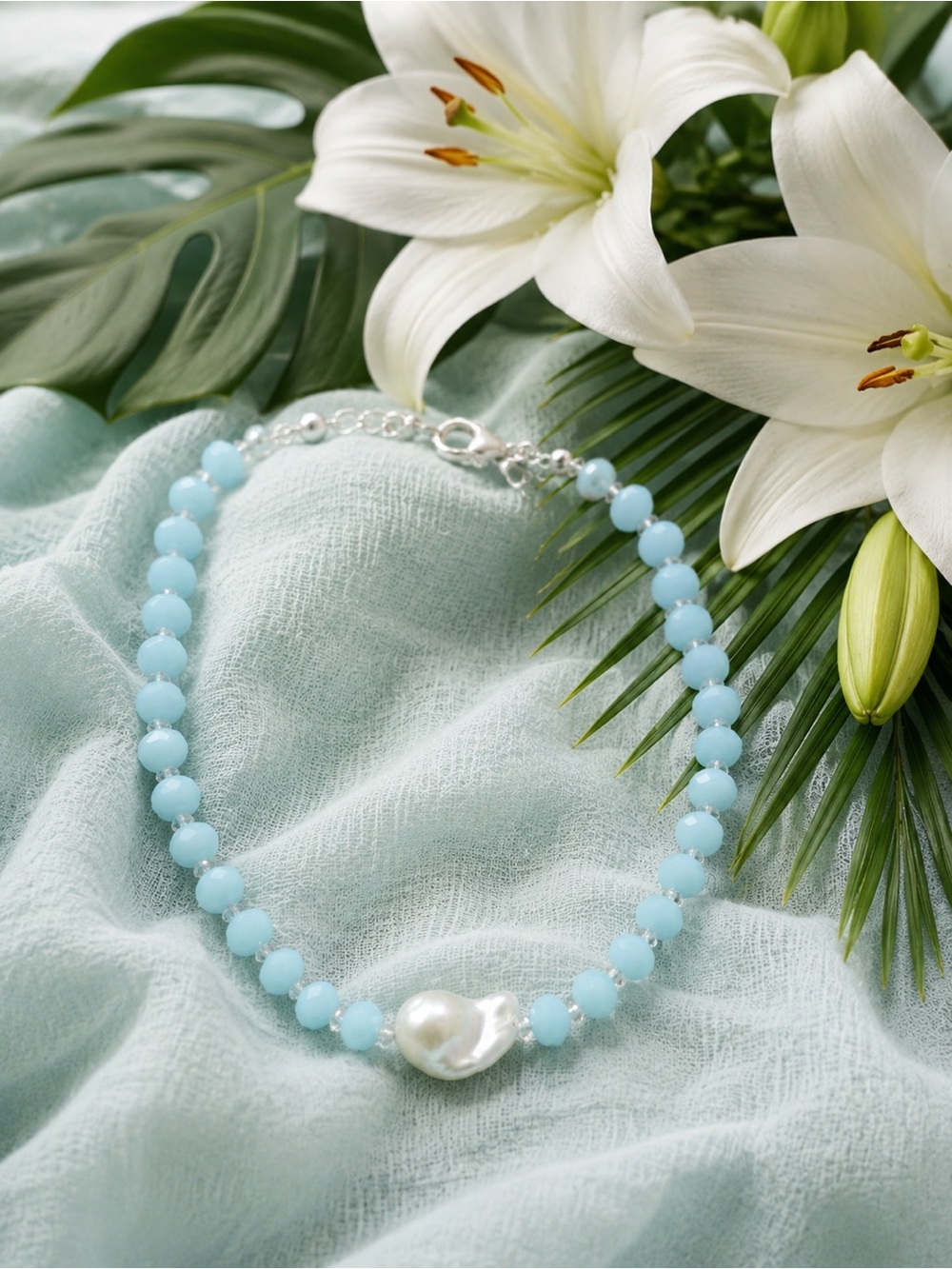 🆕❤️🍁Elegant Genuine Cream Freshwater Pearl & Azure Crystal Solitaire Necklace